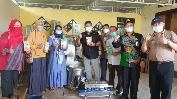 Kelompok Wanita Tani Sumenep Jual Bawang Olahan Rp 200 Ribu Per Kilogram