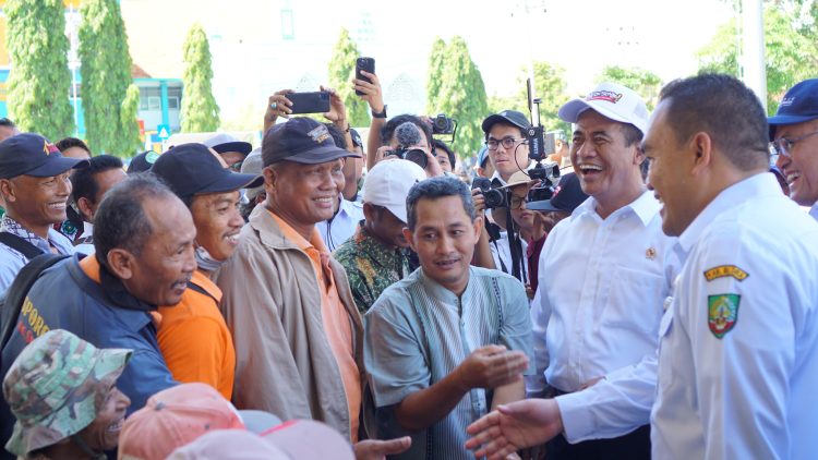 Menhan dan Mentan Disambut 35 ribu Petani Blora Jawa Tengah