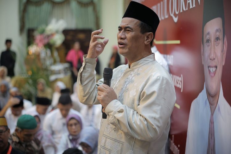 Pesan Persatuan Mentan Amran pada 3.000 Warga KKSS Saat Bukber di Kediamannya