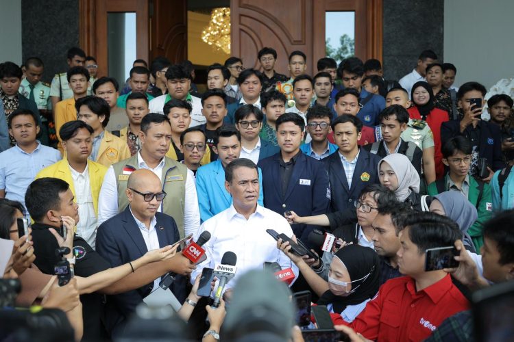 Mentan Amran Rangkul dan Siapkan Mahasiswa Jadi Penerus Arah Pertanian Nasional