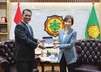 Stok Nasional Tembus 5,1 Juta Ton, Mentan Amran Tawarkan Ekspor 10 Ribu Ton Beras ke Singapura,