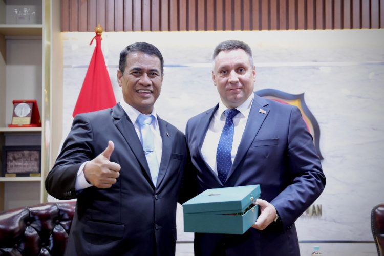 Pertemuan Mentan Amran dan Mentan Belarus, Terbuka Peluang Ekspor Sawit dan 120 Ribu Ton Kakao per Tahun