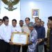 Temui Keluarga Korban Penembakan Papua, Mentan Amran: Mereka Pahlawan Pangan