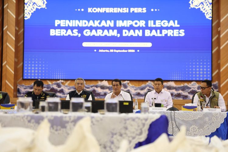 Menkeu Tegaskan Beras Ilegal Nodai Swasembada, Mentan Amran: 115 Juta Petani Dirugikan